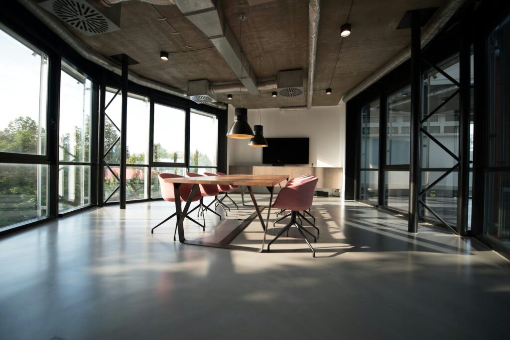 Reforma de oficina moderna en Pamplona